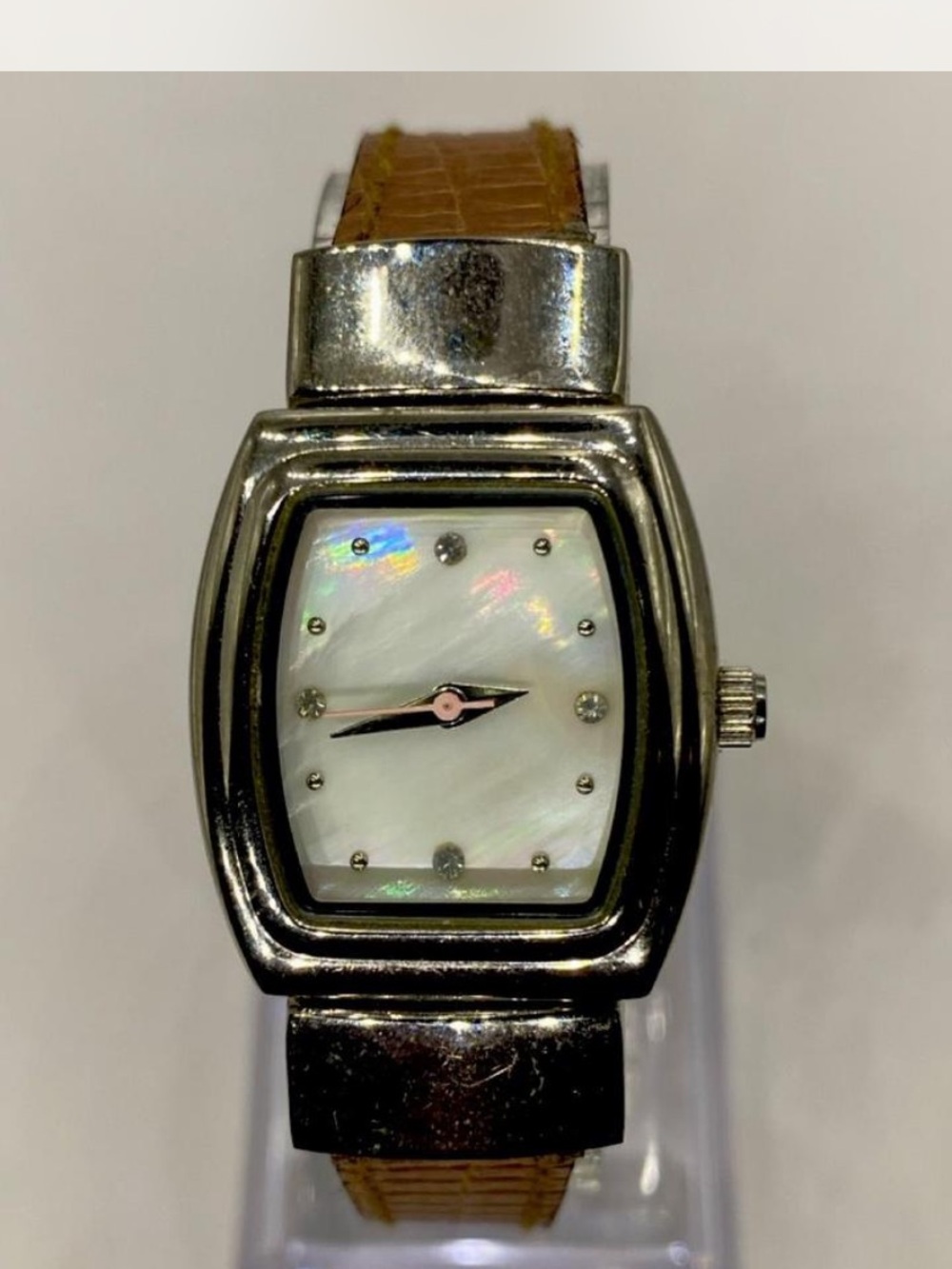 Mary Kay *** Ladies ^^^ Silver-Tone Watch  ***  Tan / Black revisable  Strap *^*